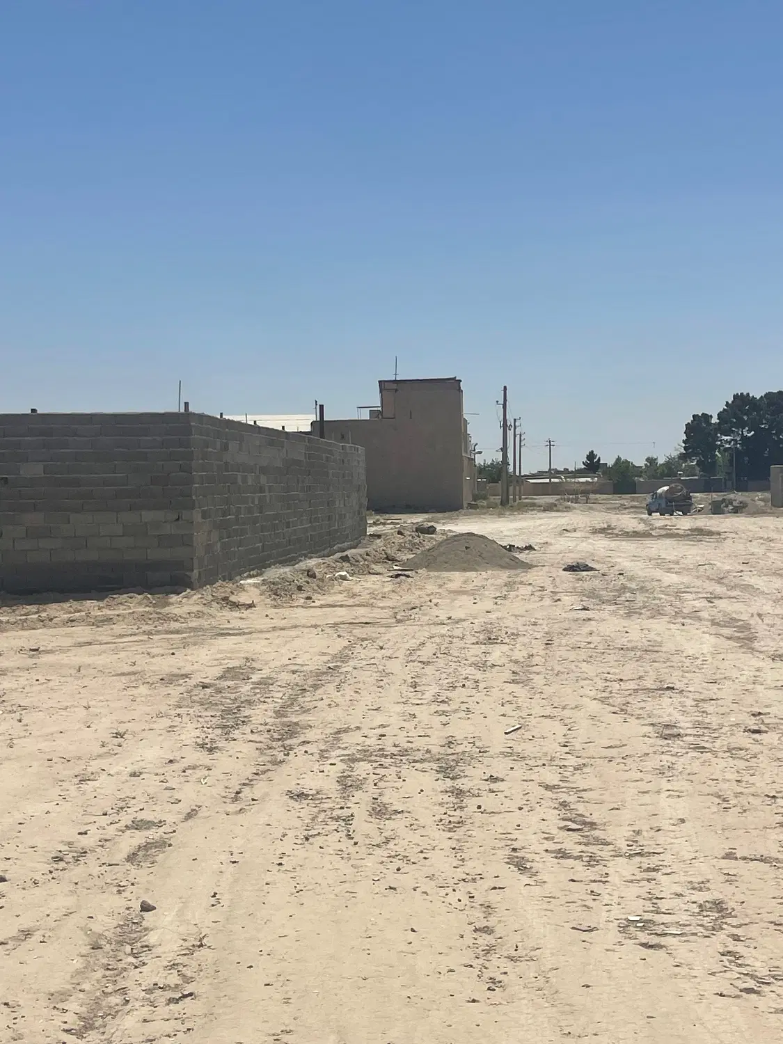 زمین صنعتی رباط کریم‌ سند ۶دانگ