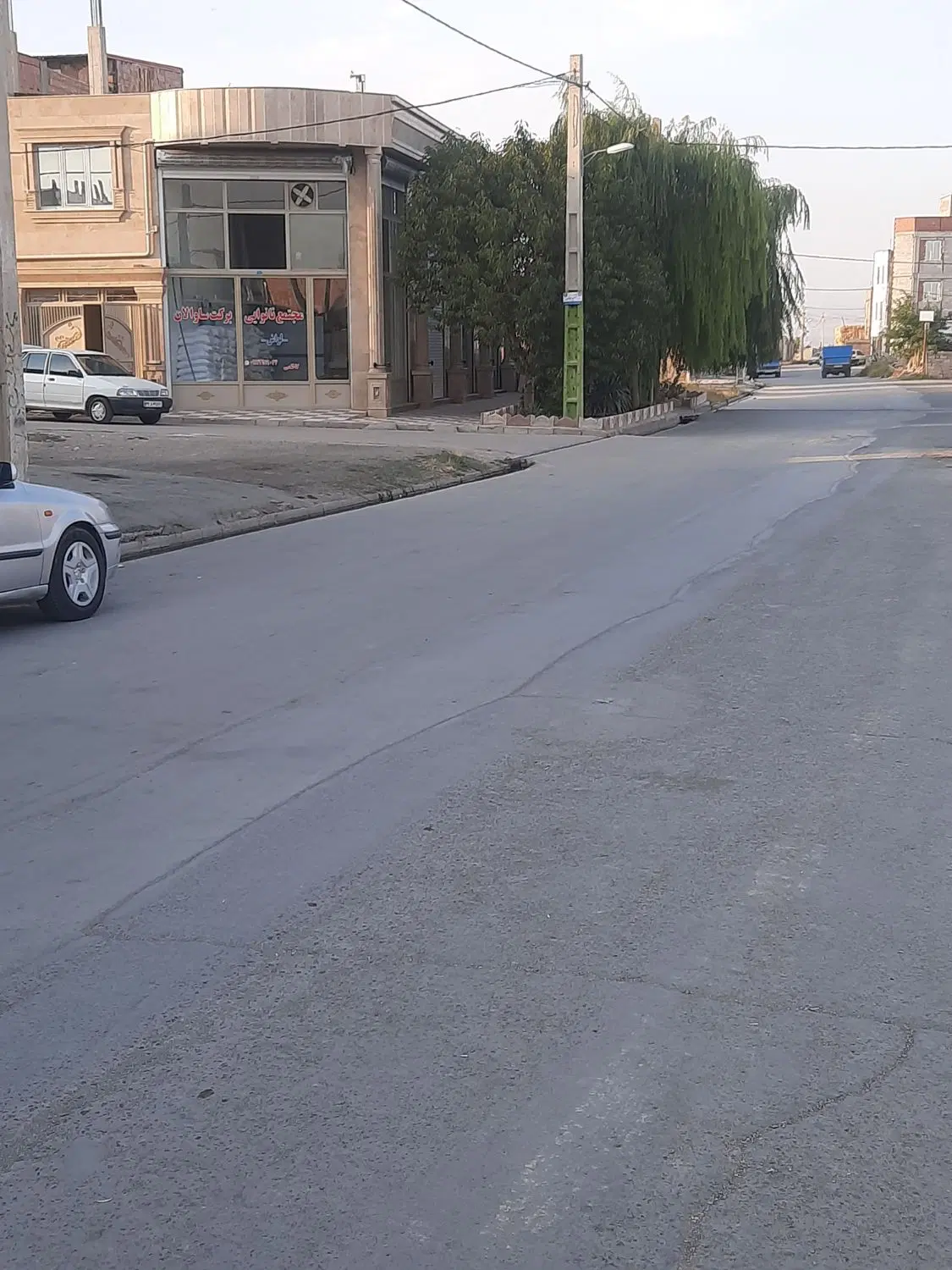 زمین ایران اباد