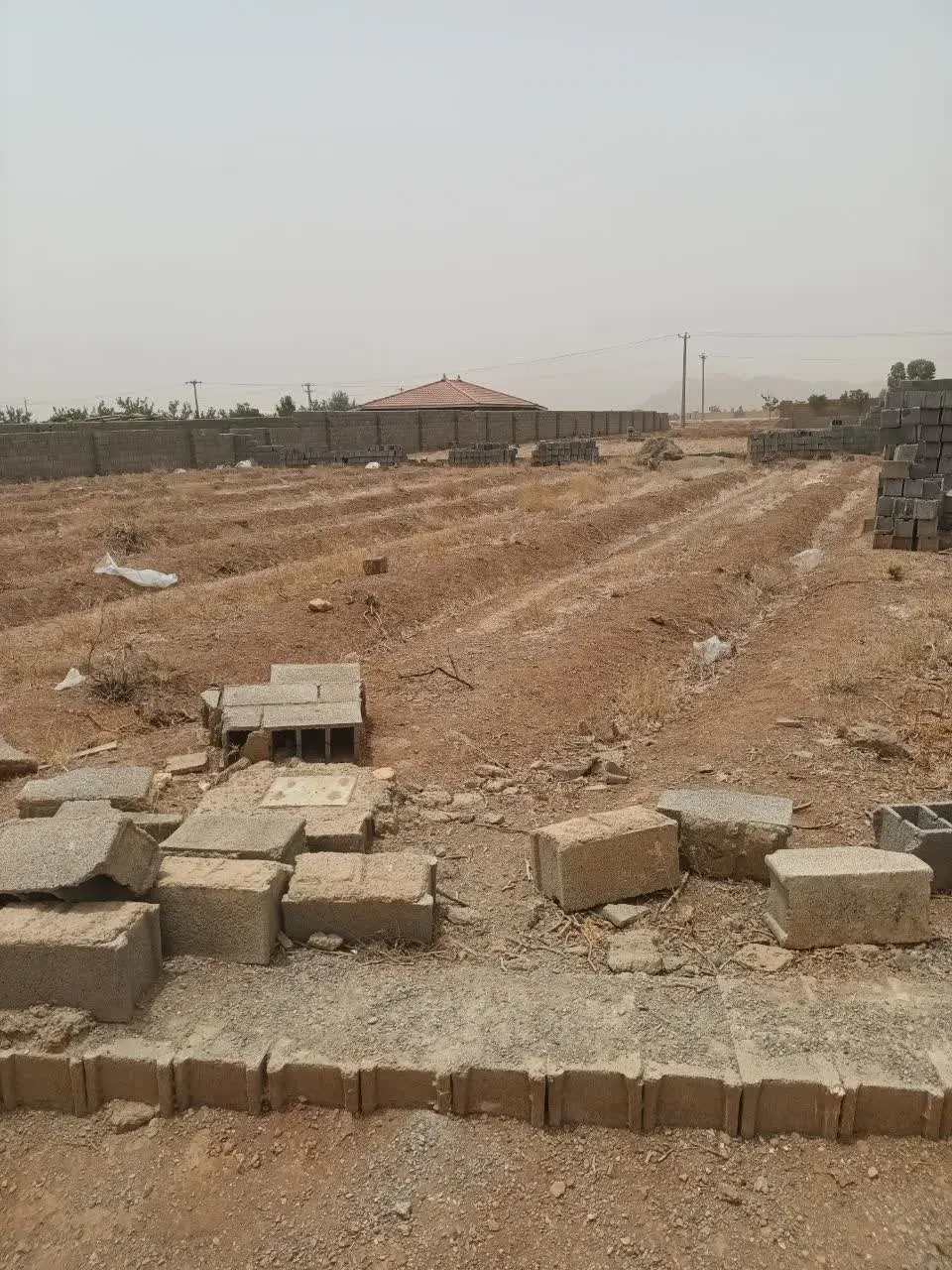 زمین باغی(چهاردیواری)