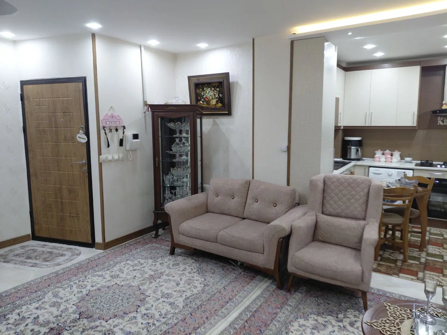 فروش واحد 55 متری _۲ خوابه _واقع در بلوار مدنی_