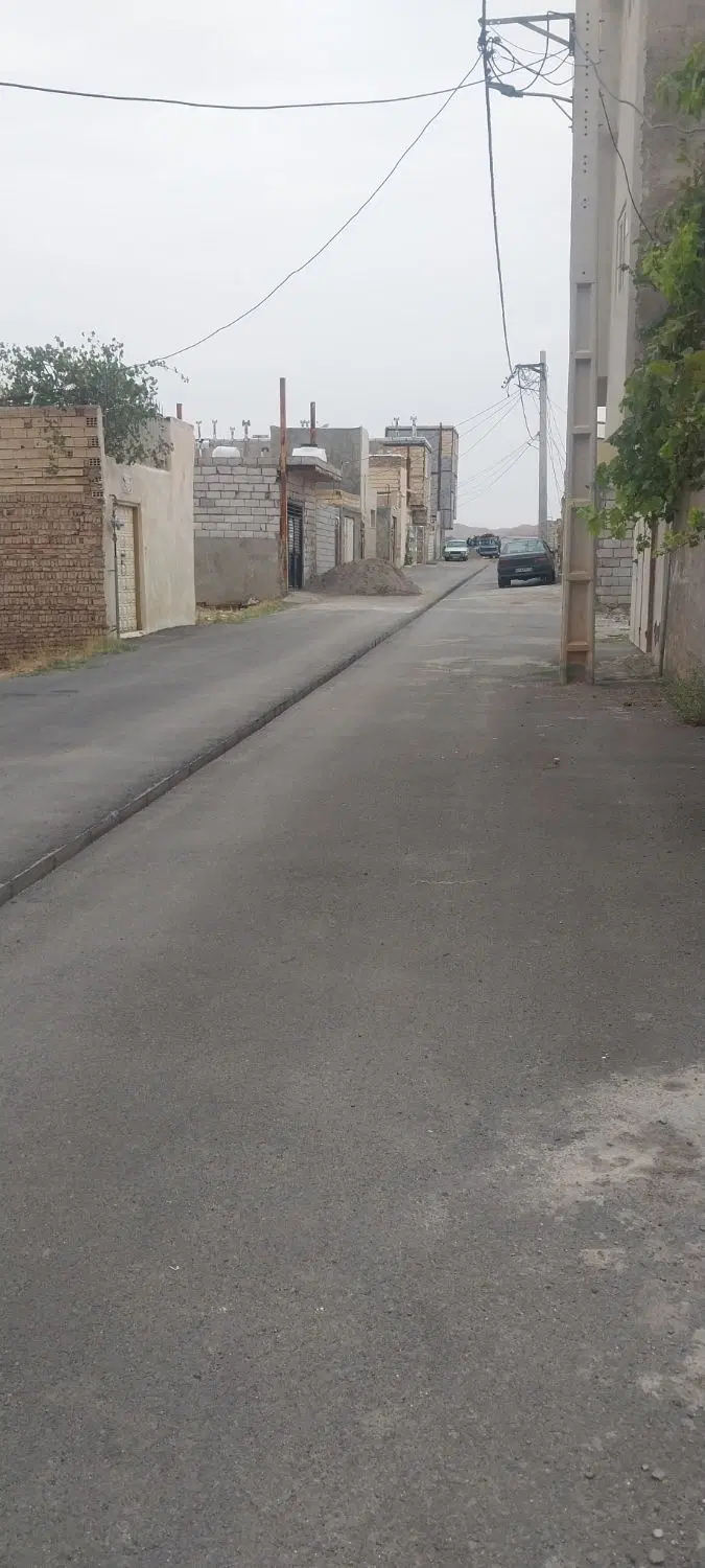 زمین ۷۰ متر کوهسار