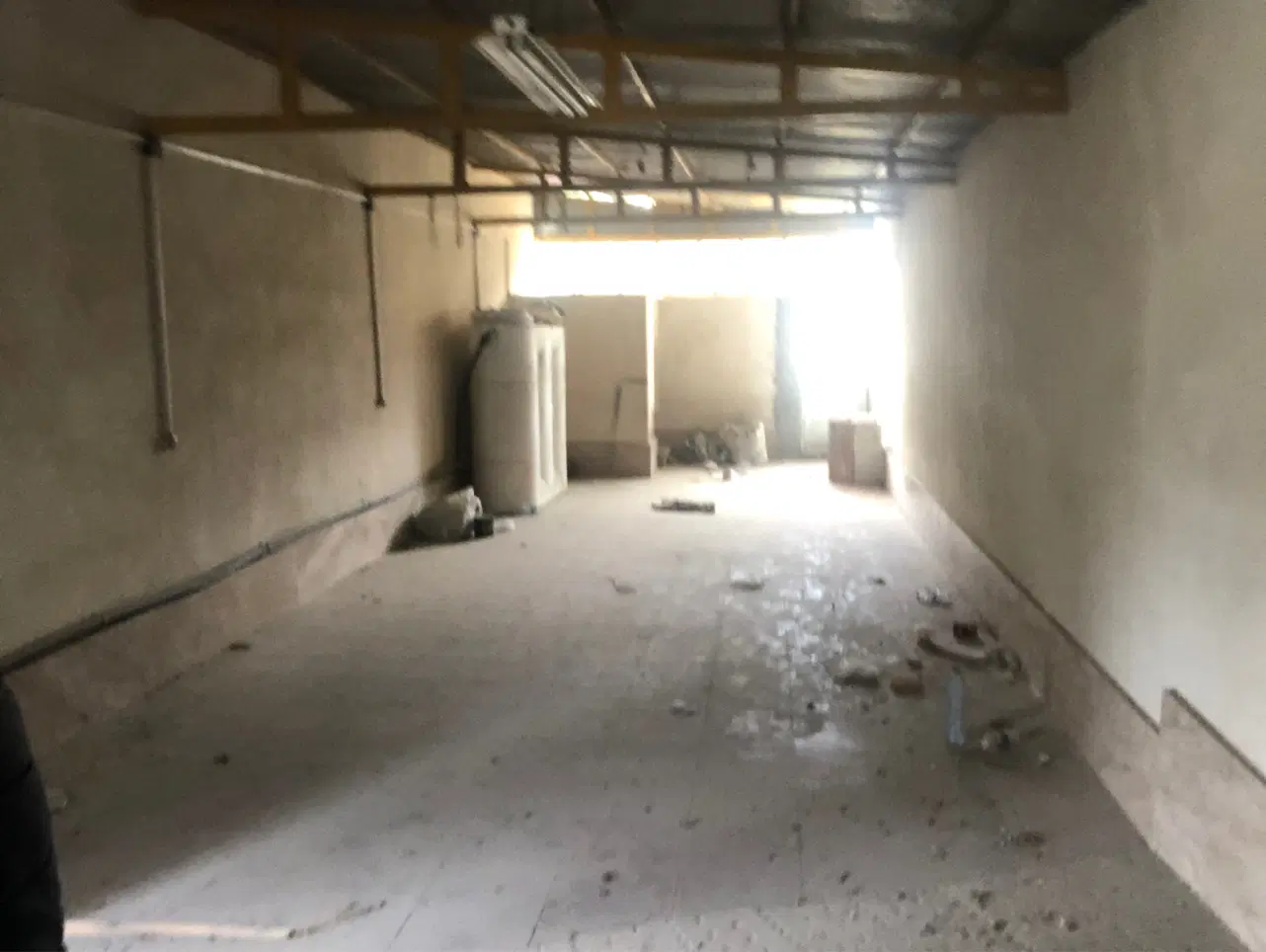۸۰متر کارگاه انبار کمرد برق گاز