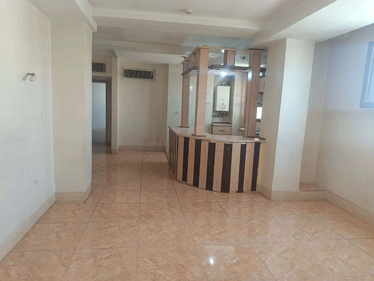 آپارتمان دو خوابه فروشی