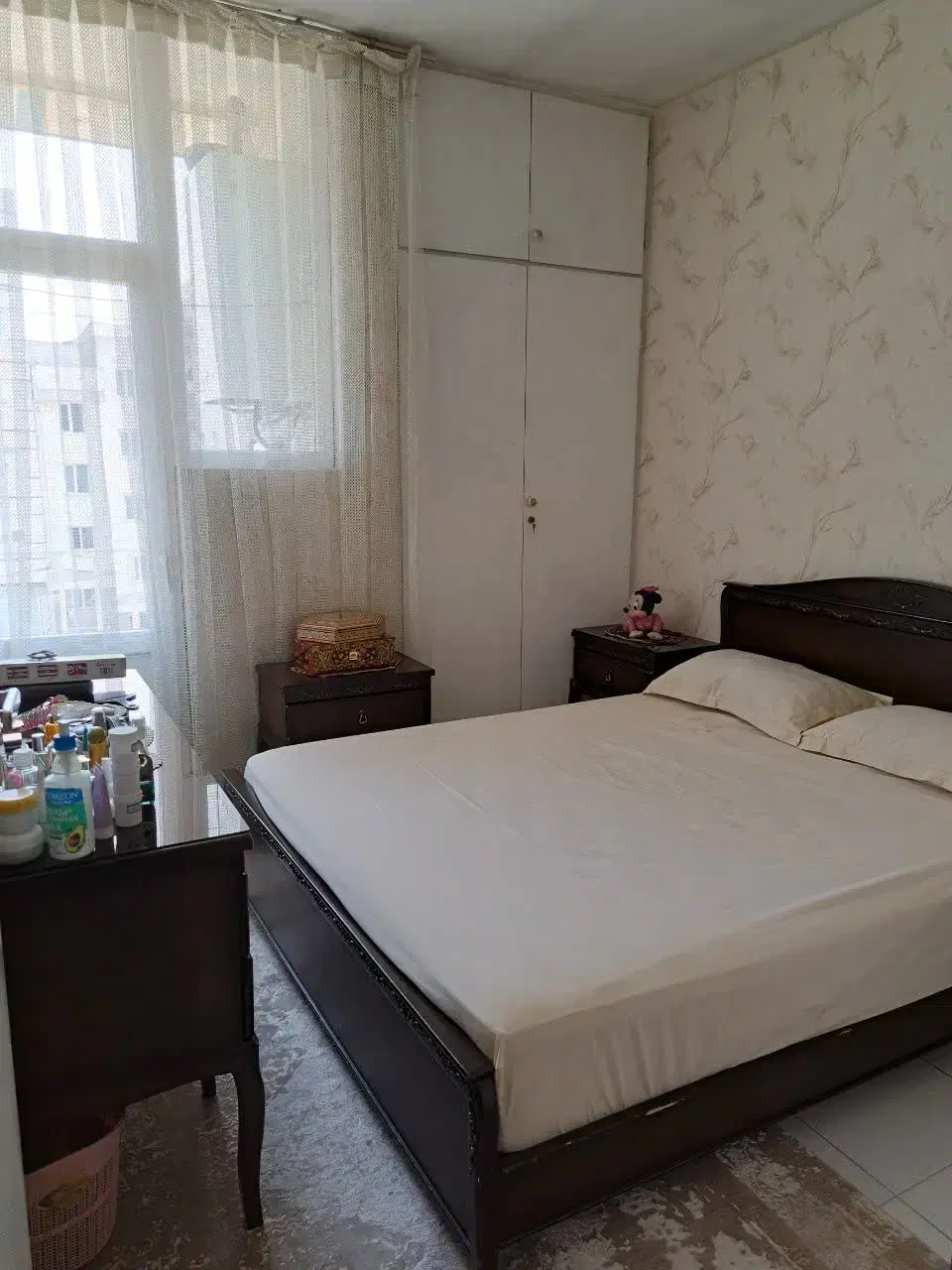 همخونه بی حاشیه