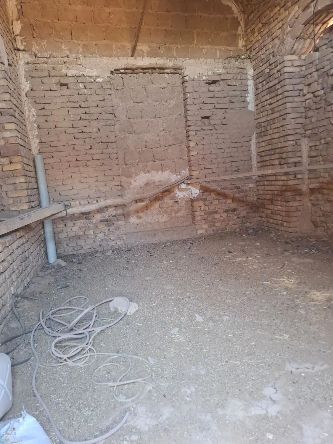 اجاره حس و گنبه