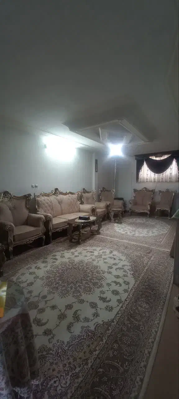 آپارتمان 80 متری خوش نقشه 2 خواب