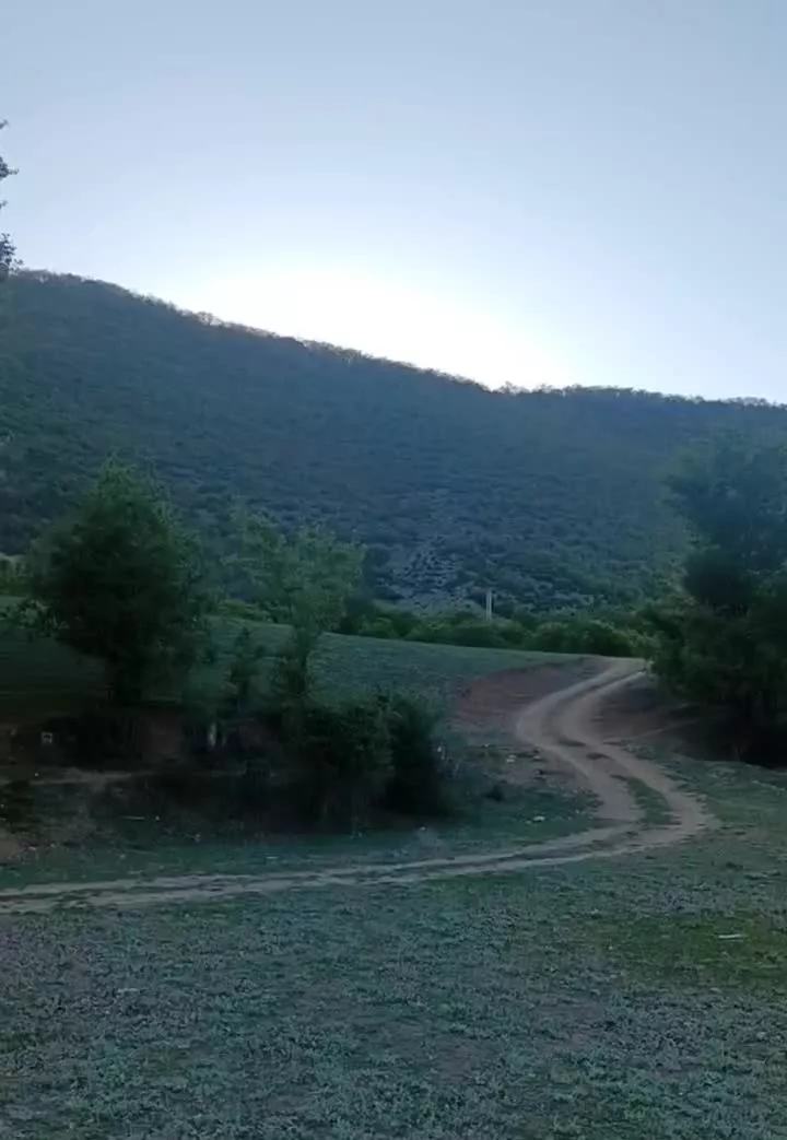 زمین در خوشل کندلوس