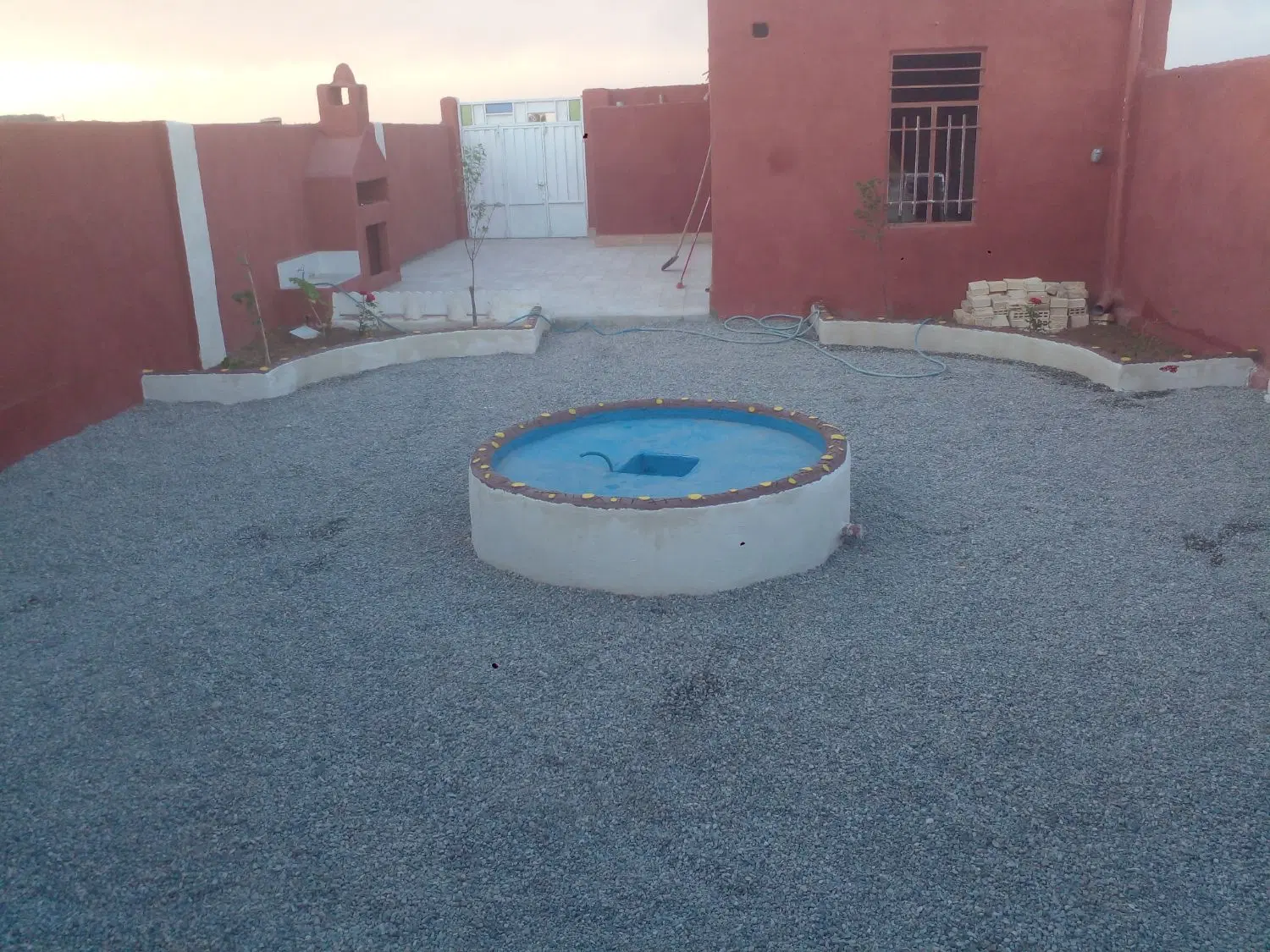 خانه باغ شیک دشت شیرآباد آران