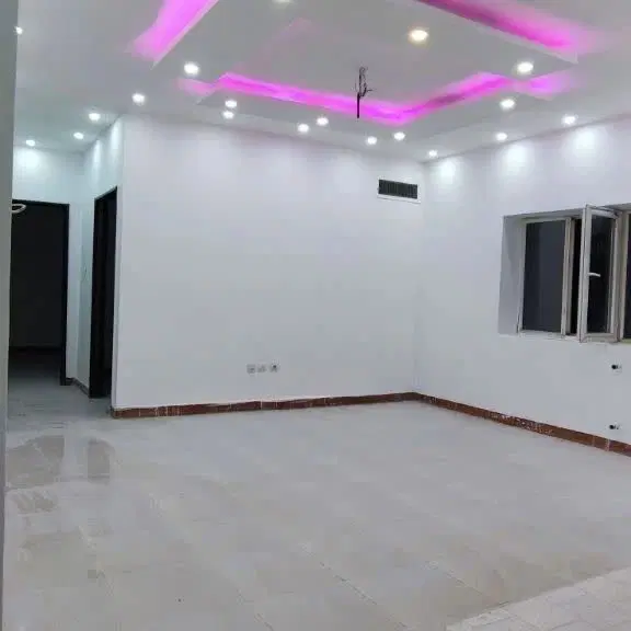 آپارتمان_شهرک ابریشم_دوخوابه_غرق نور_ تمیز