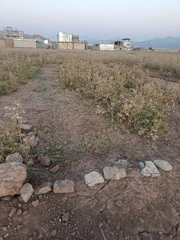 یک قطعه زمین