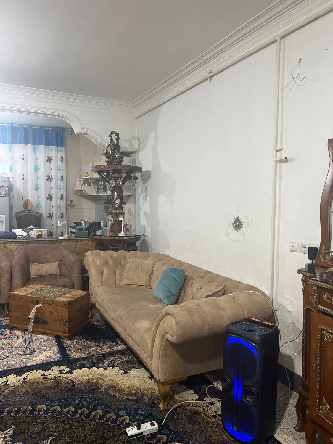 سوییت بهارستان