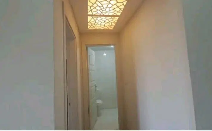 حدود ۴۰متر با پارکینگ