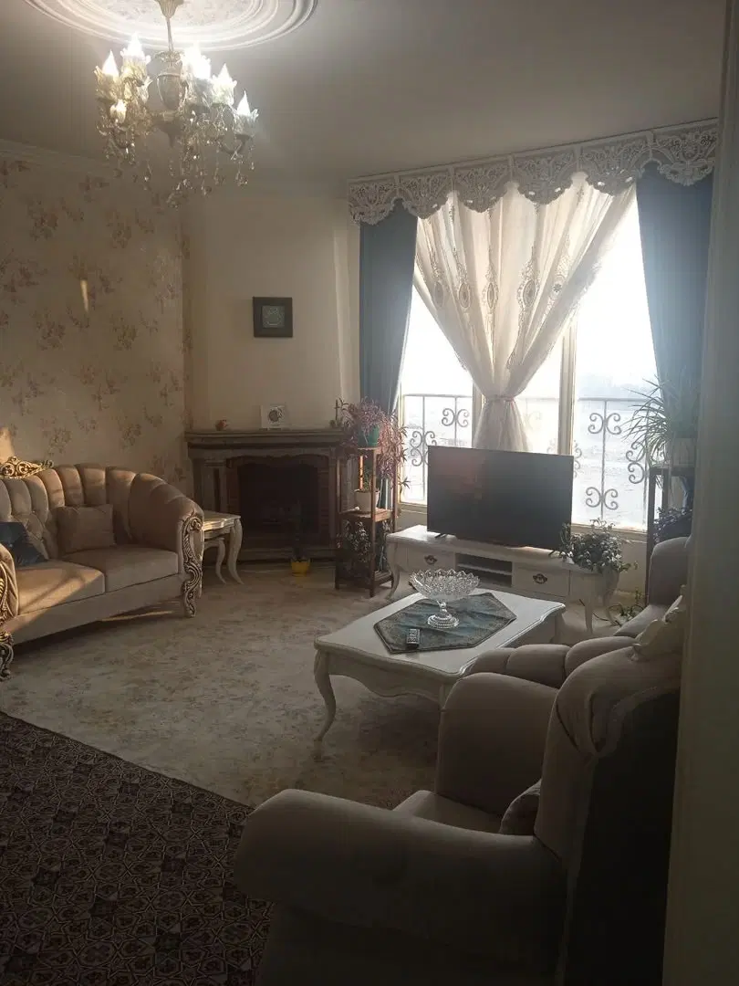65متر مفید رو به نما نزدیک پارک ابن سینا