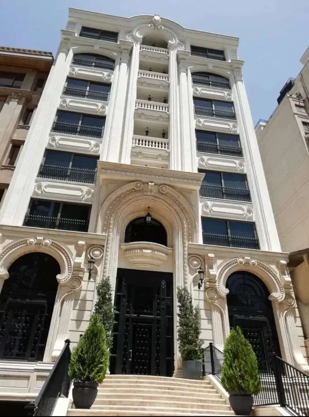 با استخر  ، فول نصبیجات