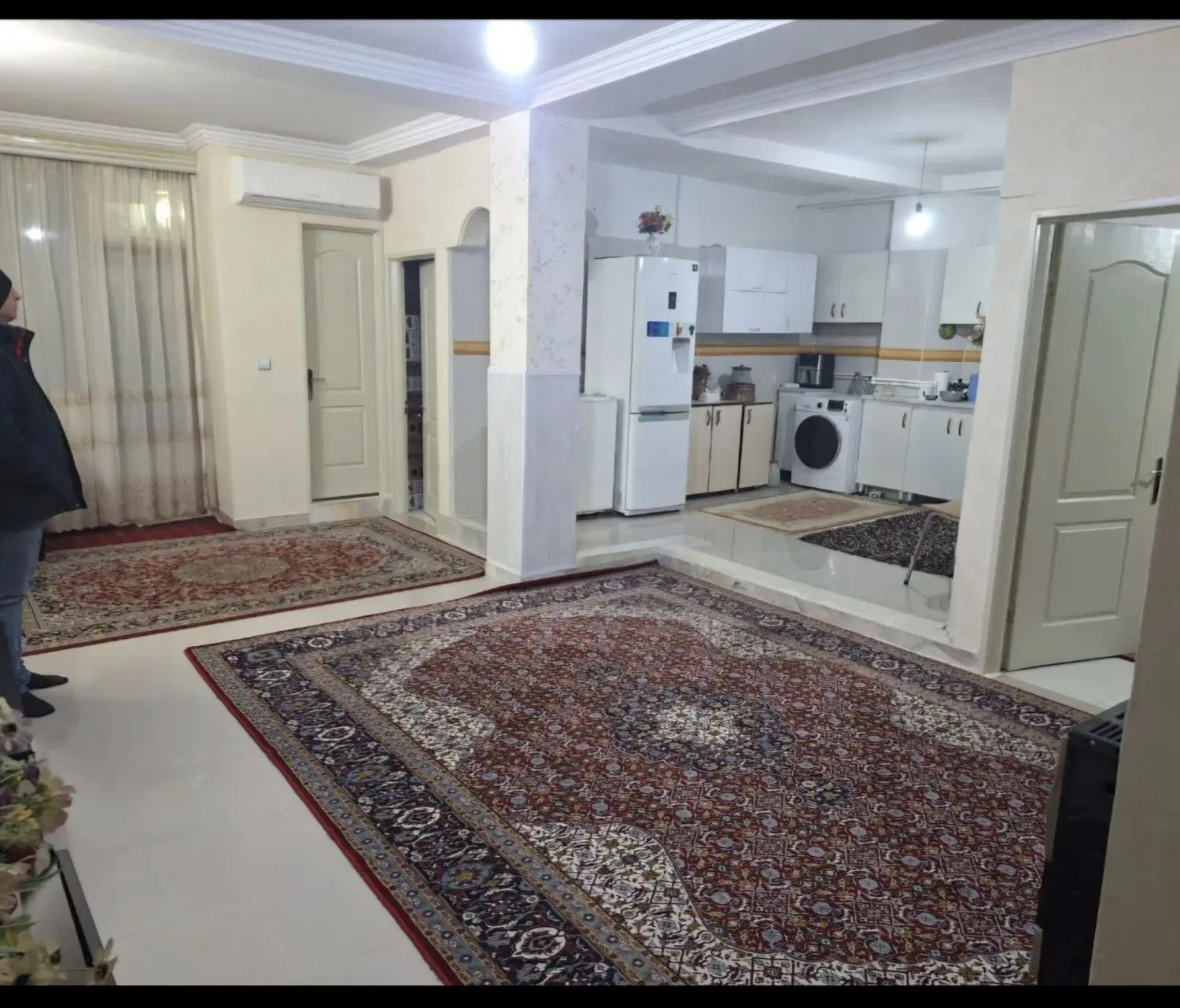 اپارتمان ۷۷ متر فردوسی جنوبی  کوچه فردوسی ۱ دوستان