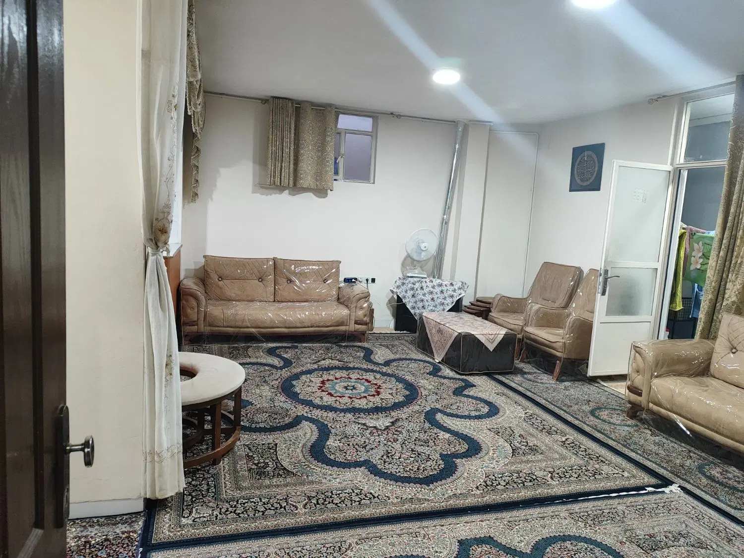 فروش یک واحد آپارتمان در زریسف کرمان