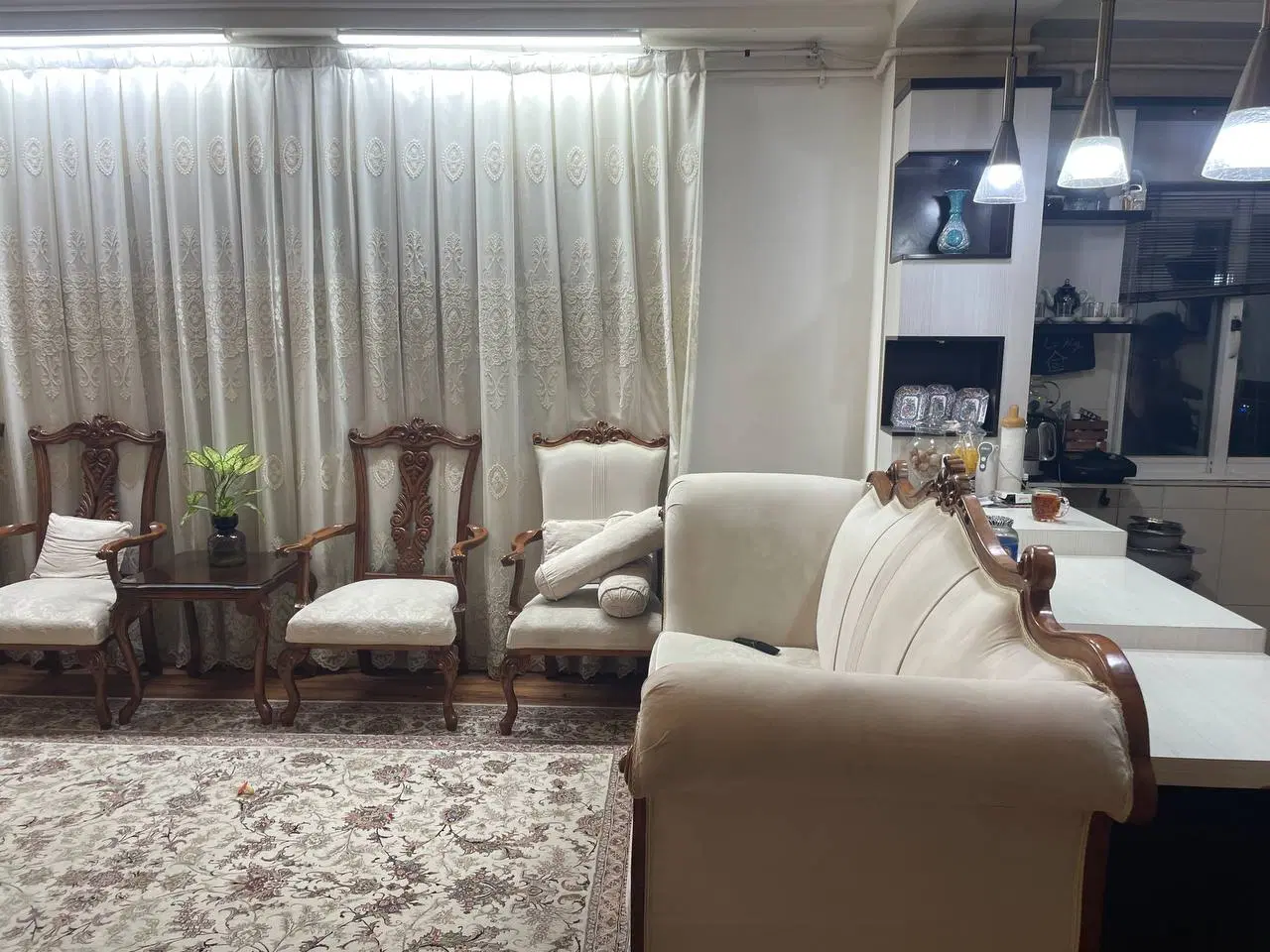 92 متری، مطهری نوبخت