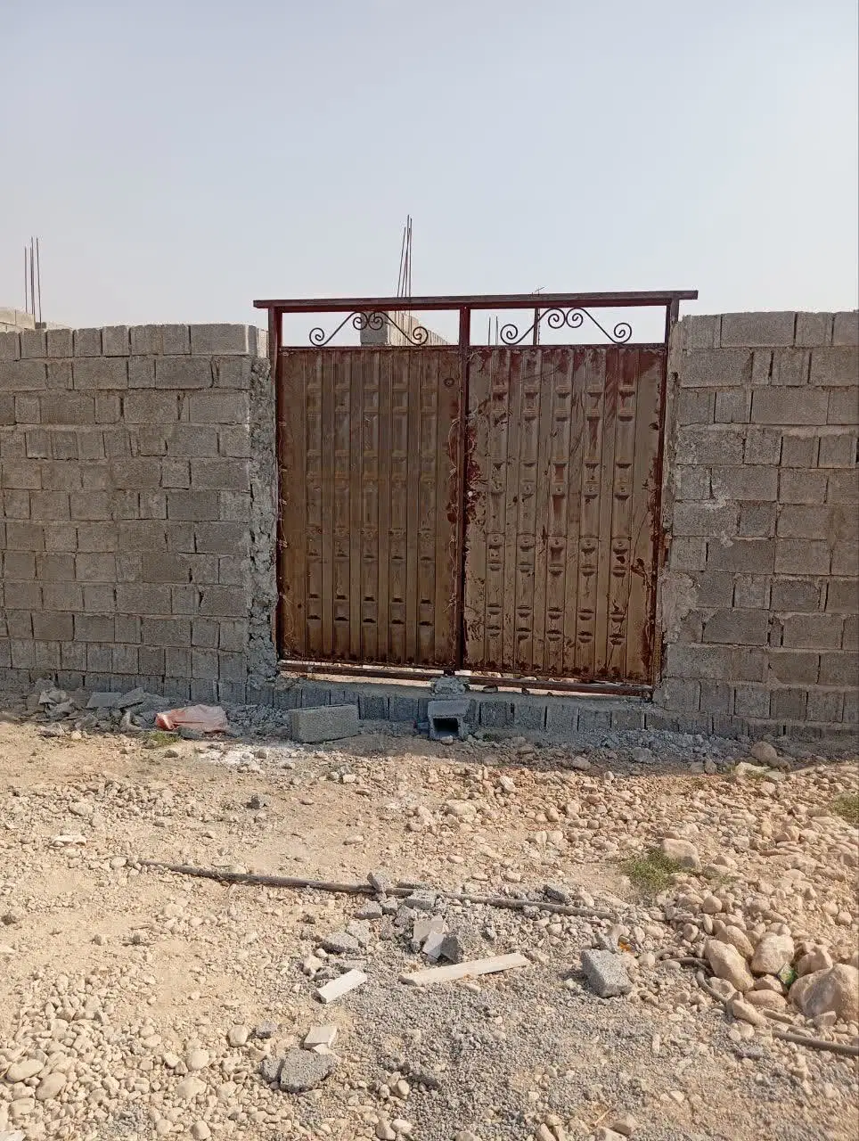 زمین نیمه ساخت در بهترین موقعیت