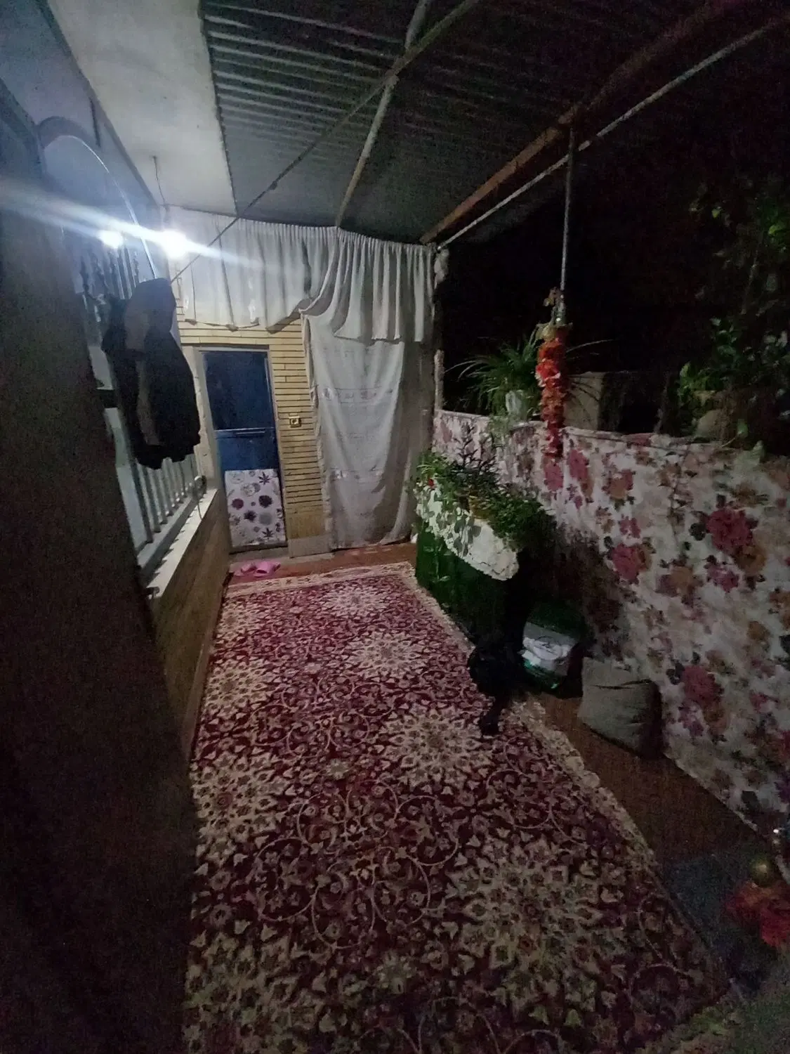 خانه طبقه اول دو خواب