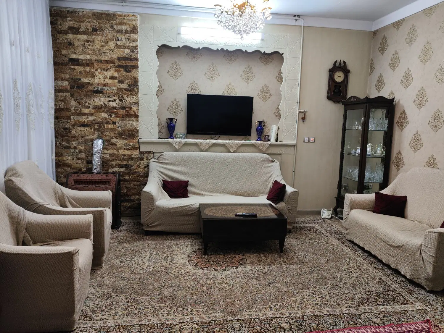 خانه ویلایی دو طبقه