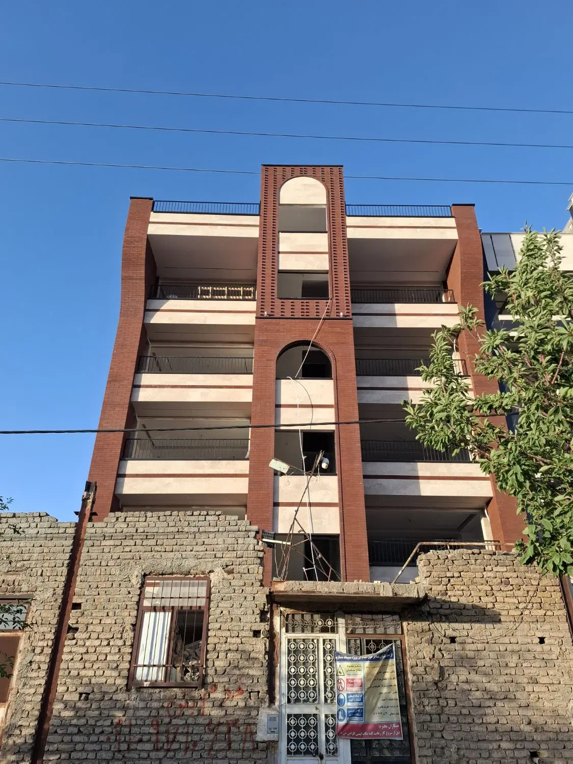 ۱۶۰ متری فاتح سه خواب