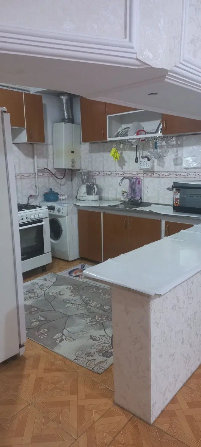 واحد ۱۰۰متری پارکینگ اختصاصی