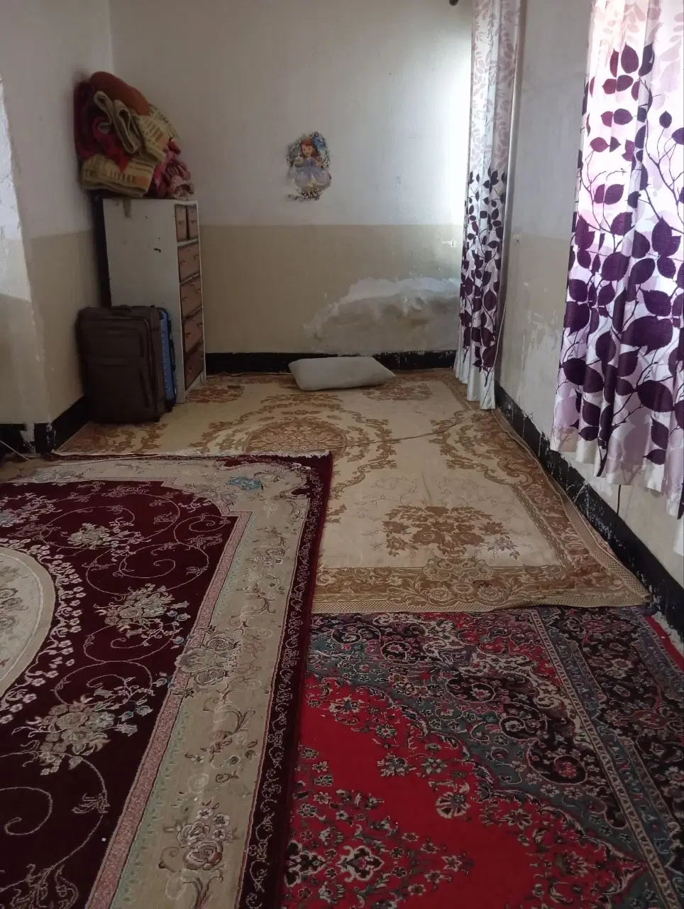 سلام خدمت همشریان عزیز یک خونه اجاره ایی