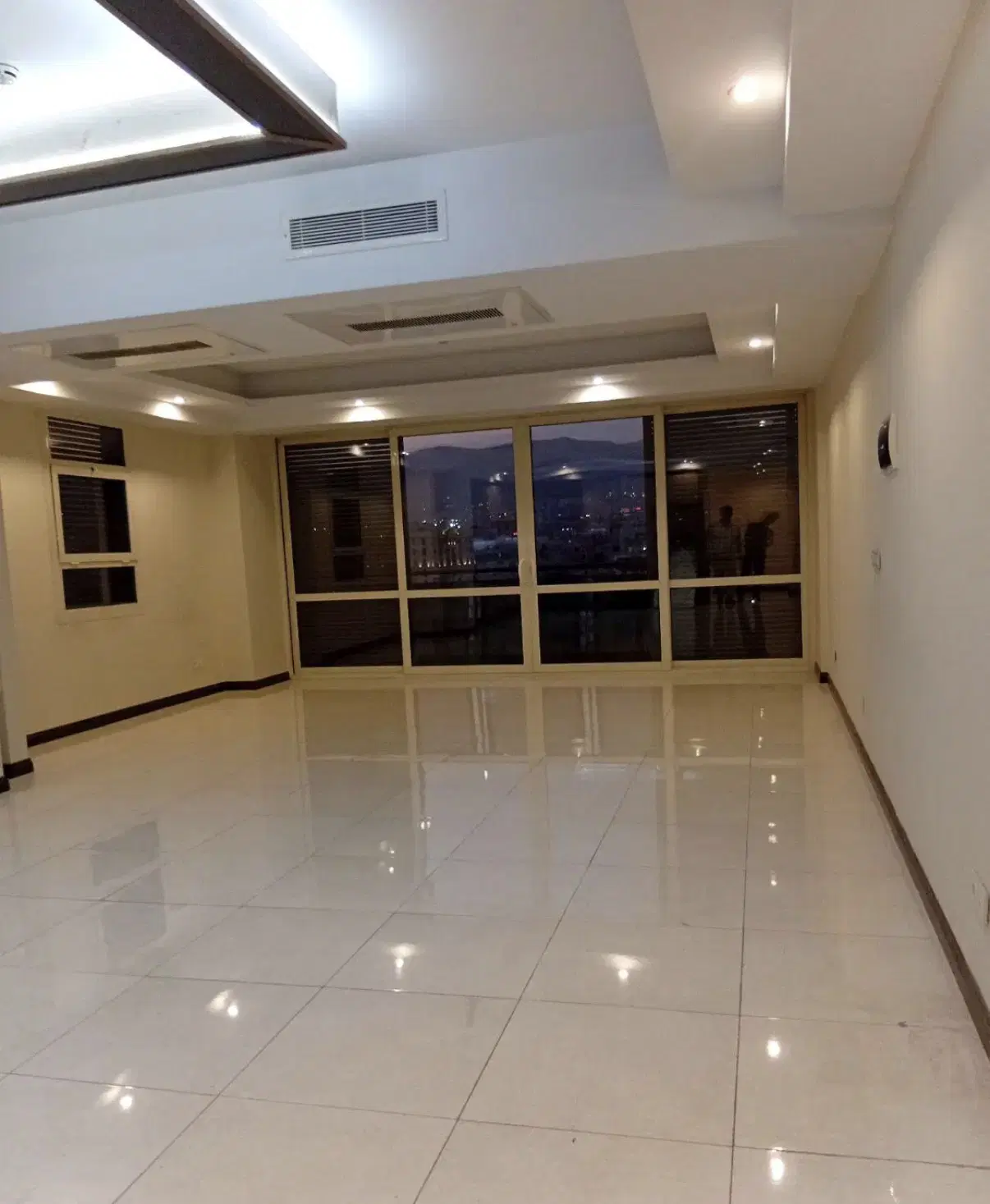 ۵۰ متر_فول امکانات_عروسک_تکواحدی_گذر ۱۰ متری