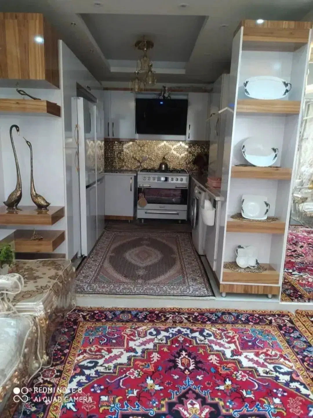 یک باب آپارتمان طبقه دوم