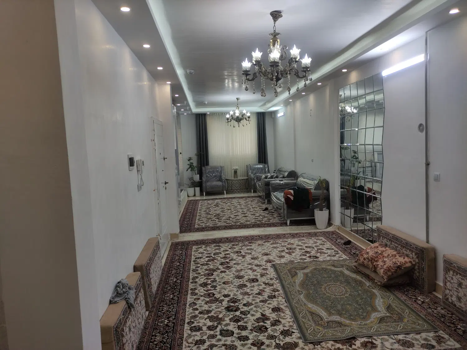 تک واحدی_ حاشیه ۲۲بهمن