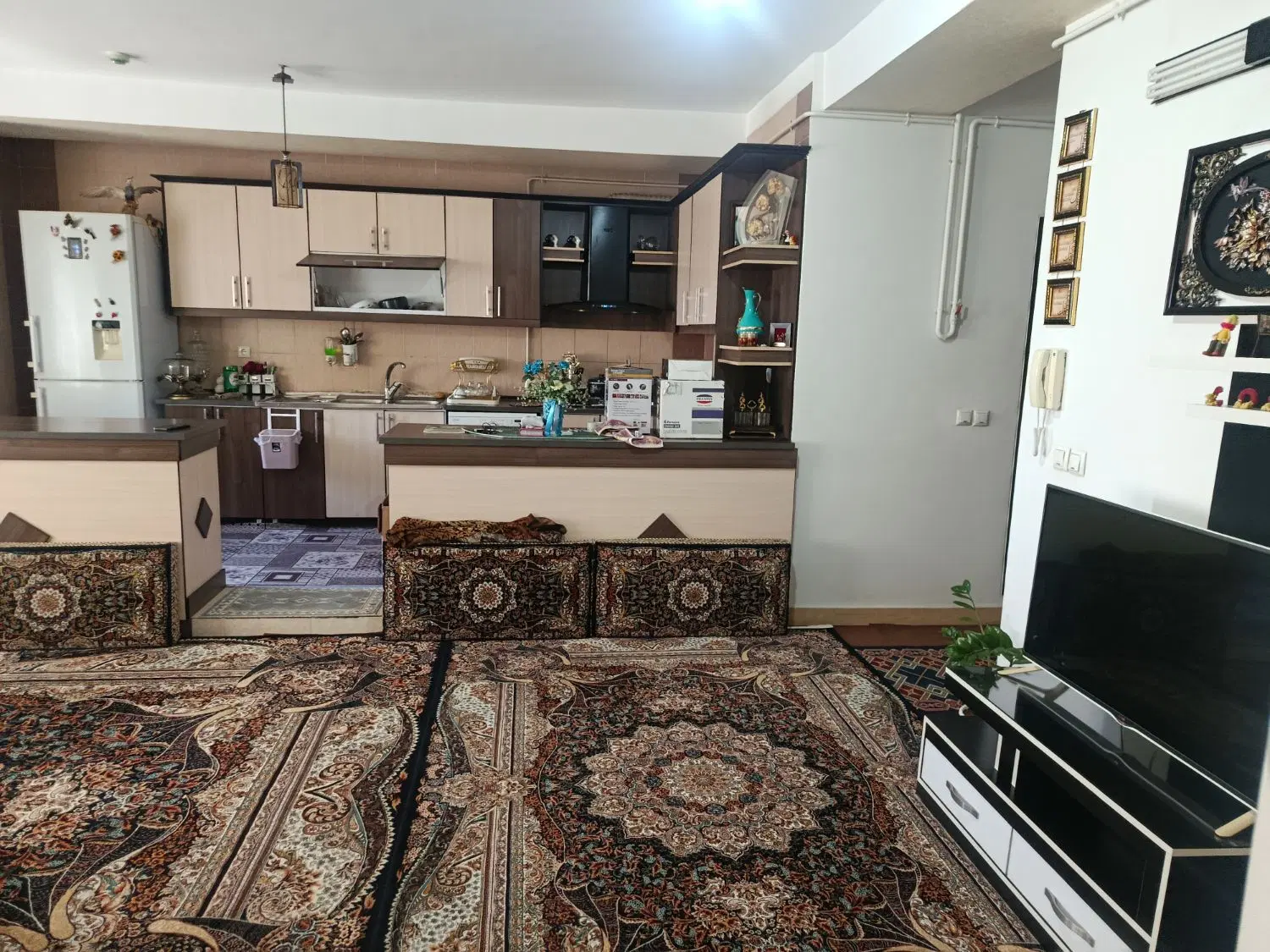 واحد پردیس_بهر خیابان 30متری پاستور_فاز 6گلشهر