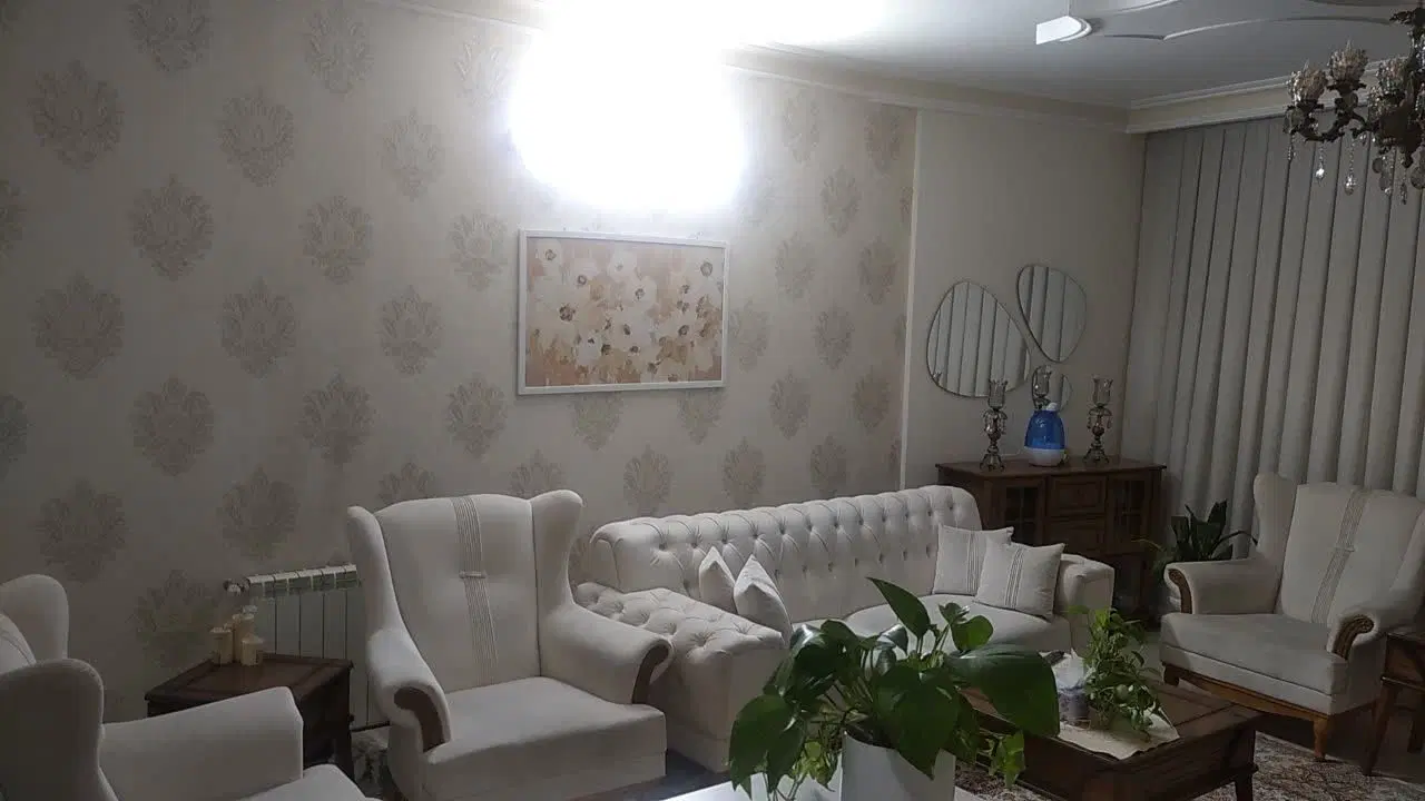 اجاره و رهن اپارتمان 80 متری  کارگران