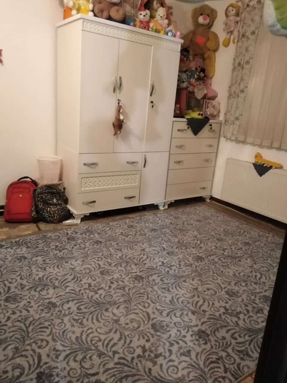 ۹۲ متری فول امکانات
