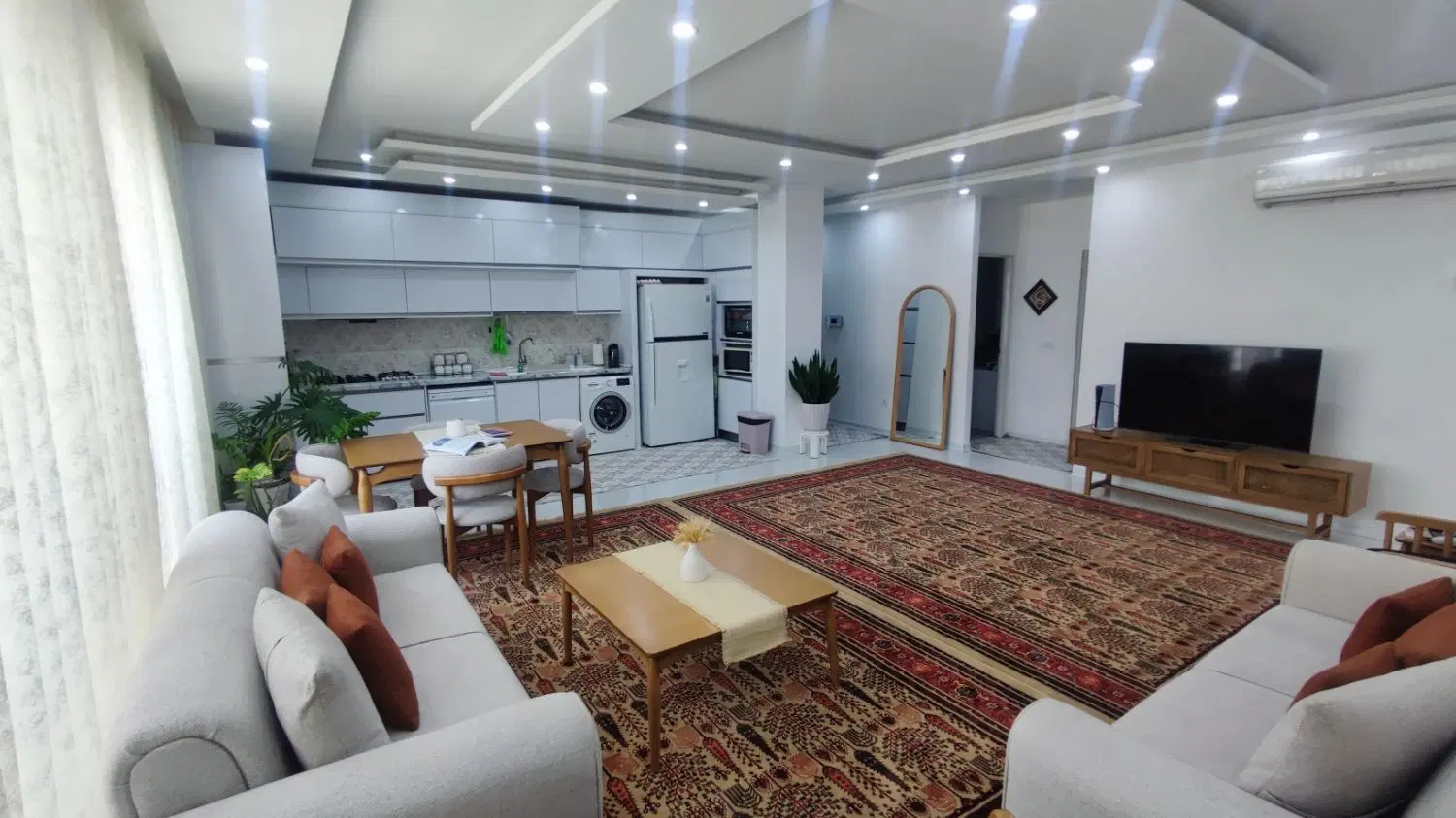 فروش آپارتمان120متری نوسازتاپ لوکیشن بر بلوارامام