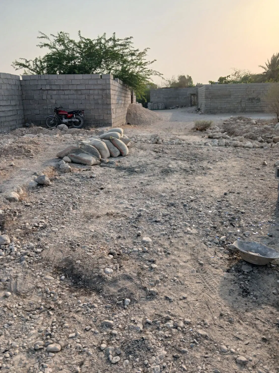 زمین فروشی خولور کنار مدرسه