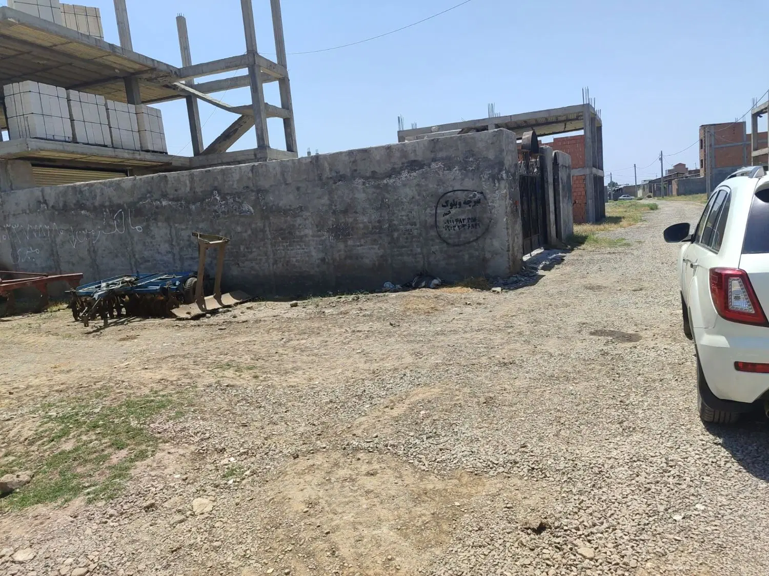 زمین مسکونی