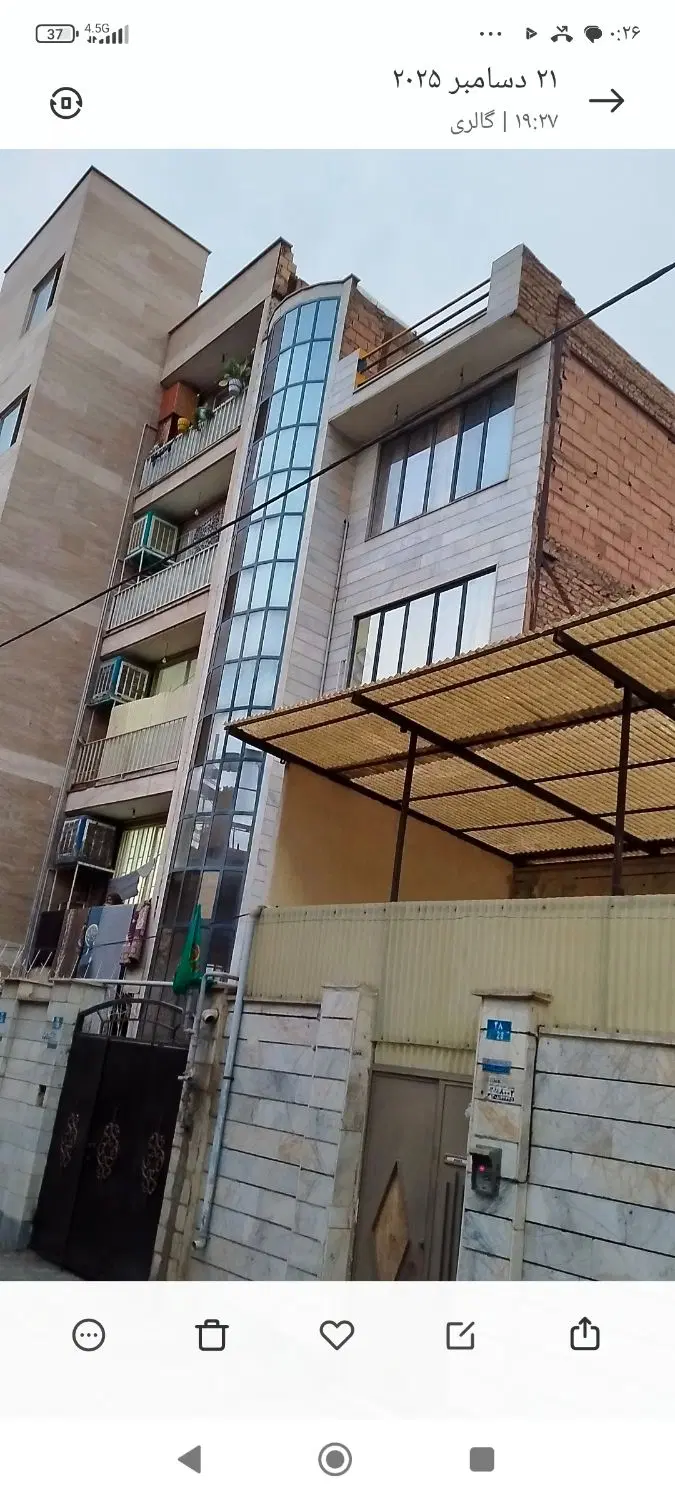 یک واحد تمیز ۶۵ متر در بهترین لوکیشن