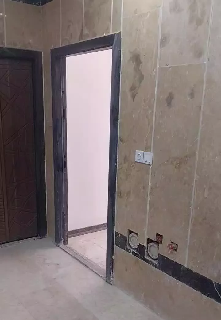 واحد ۳ خواب ۱۳۷ متری رو به نما