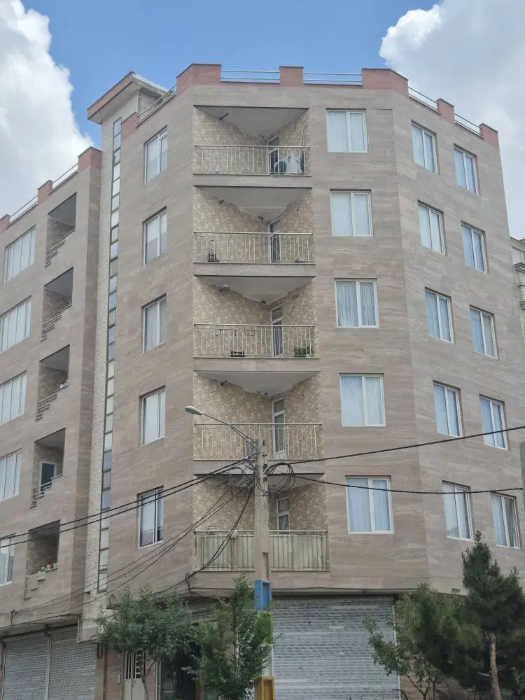 آپارتمان ۱۰۳ متر، فول، نورگیر خوب