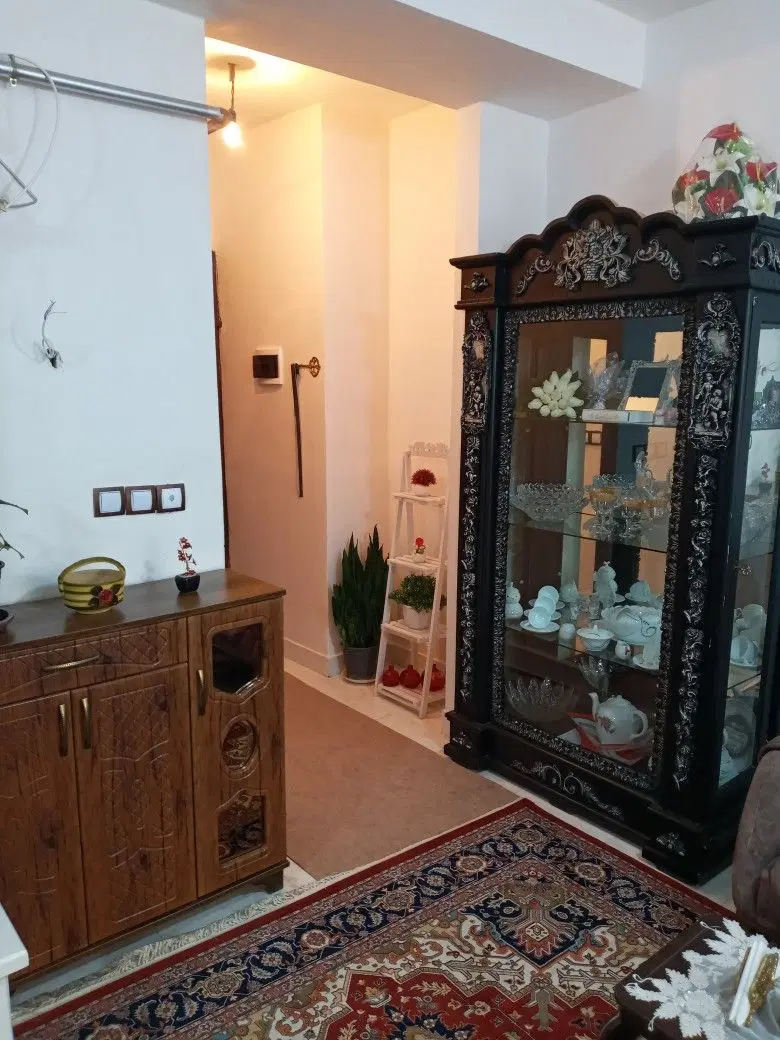اجاره خیابان تختی مجتمع نیاوران اندیشه