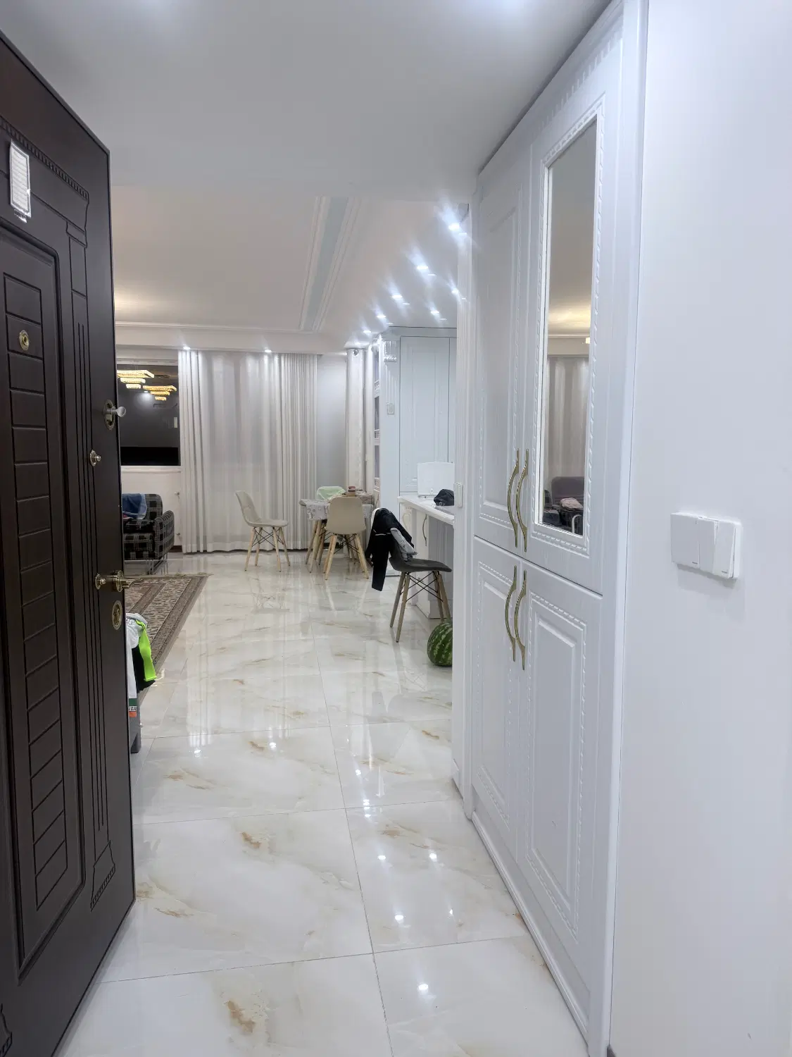 یک خوابه ۷۵ متری شخصی ساز سه واحدی صدرا