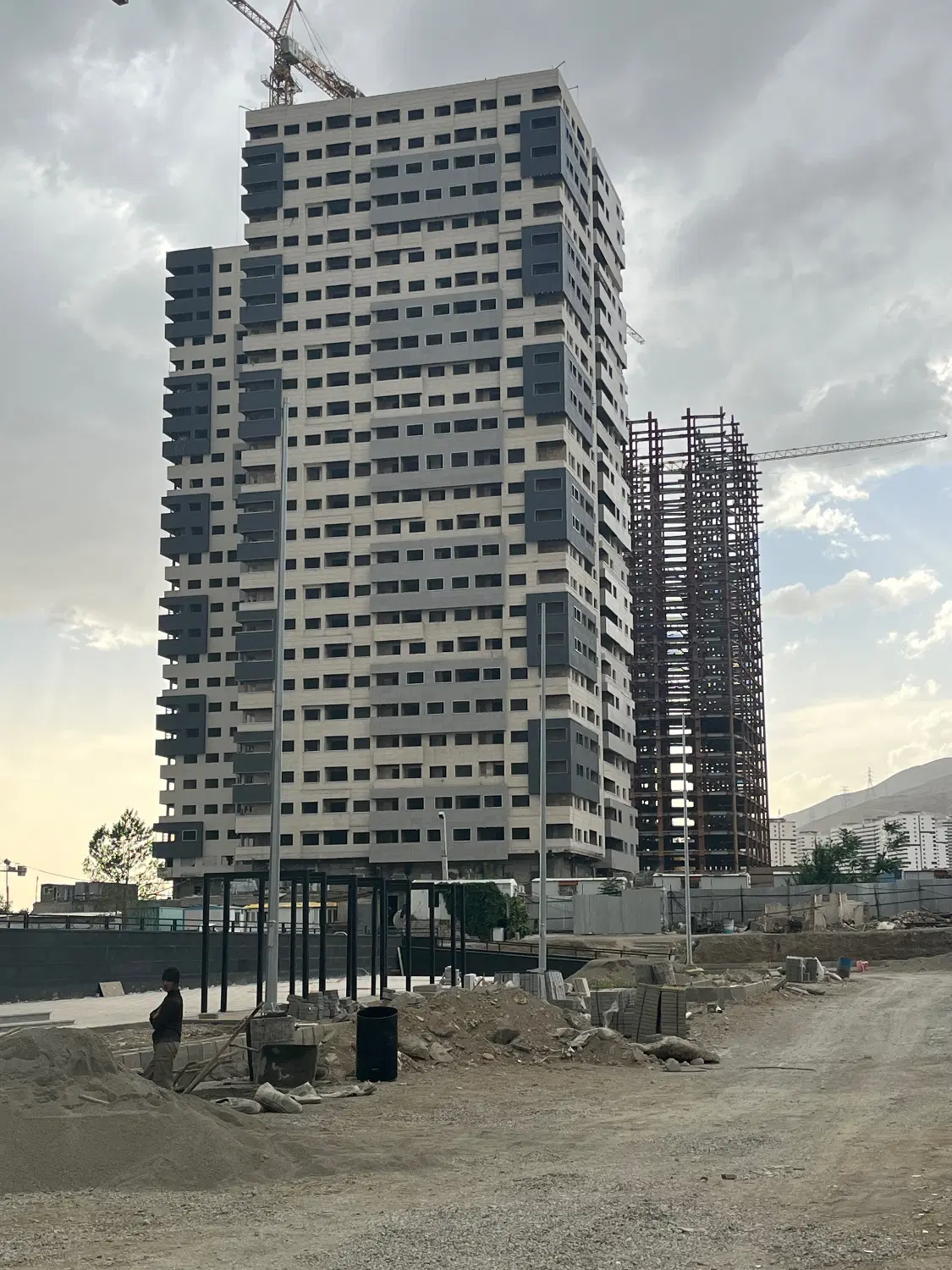 ۱۱۲ متری برج H2