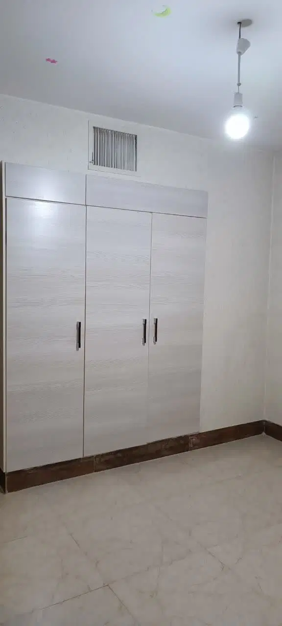 آپارتمان تفکیکی ۳ واحده تمیز و دلباز