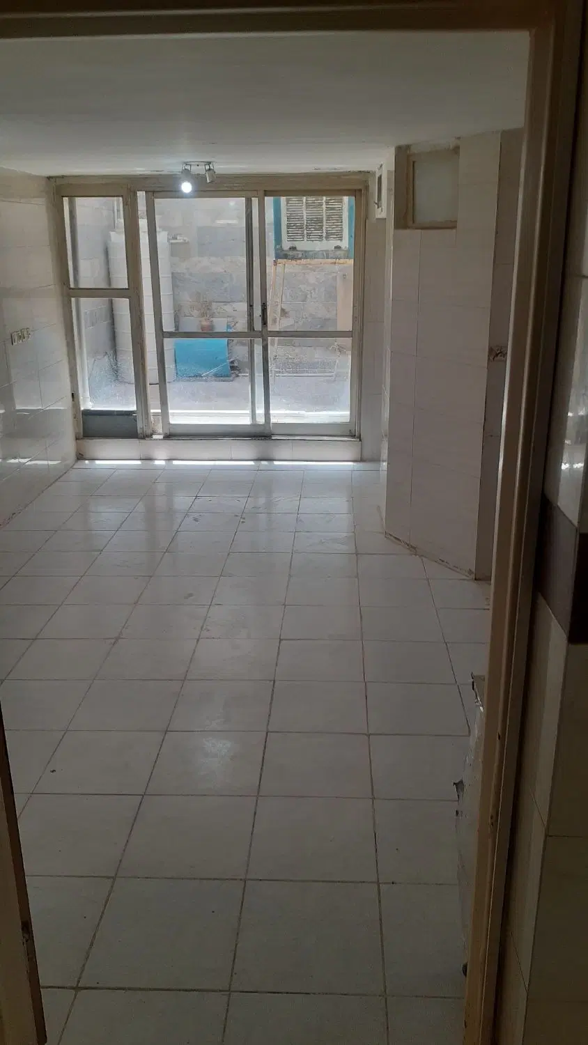 اجاره منزل ۷۵متر دربست ۸بهشت شرقی