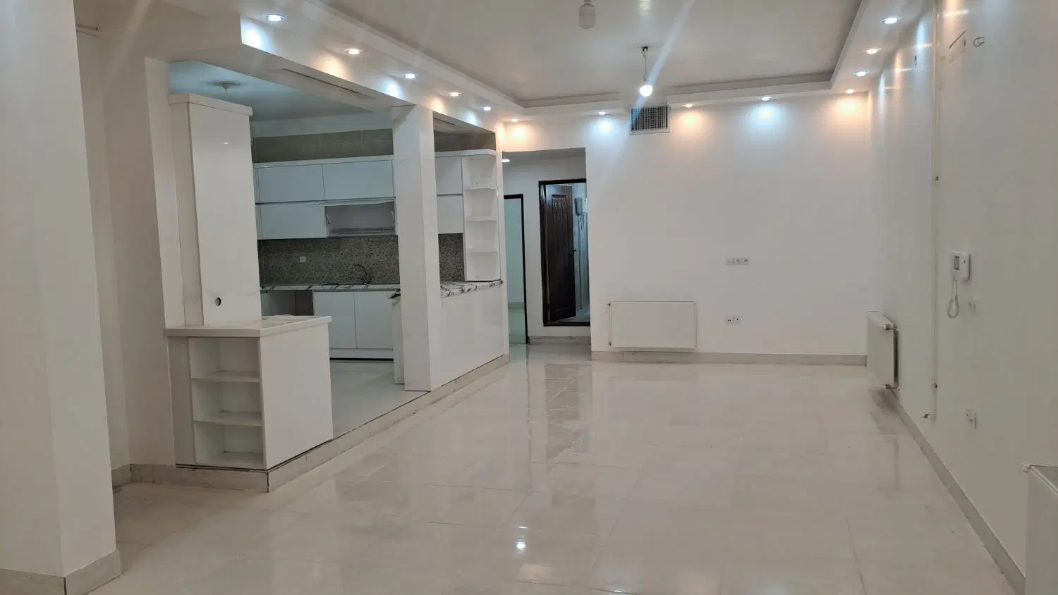 اجاره همکف ویلای نوسازملک زاده ۱