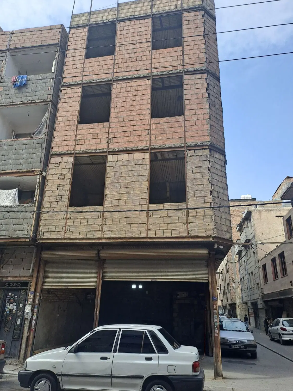 تهاتر ملکیت با آپارتمان و خودرو