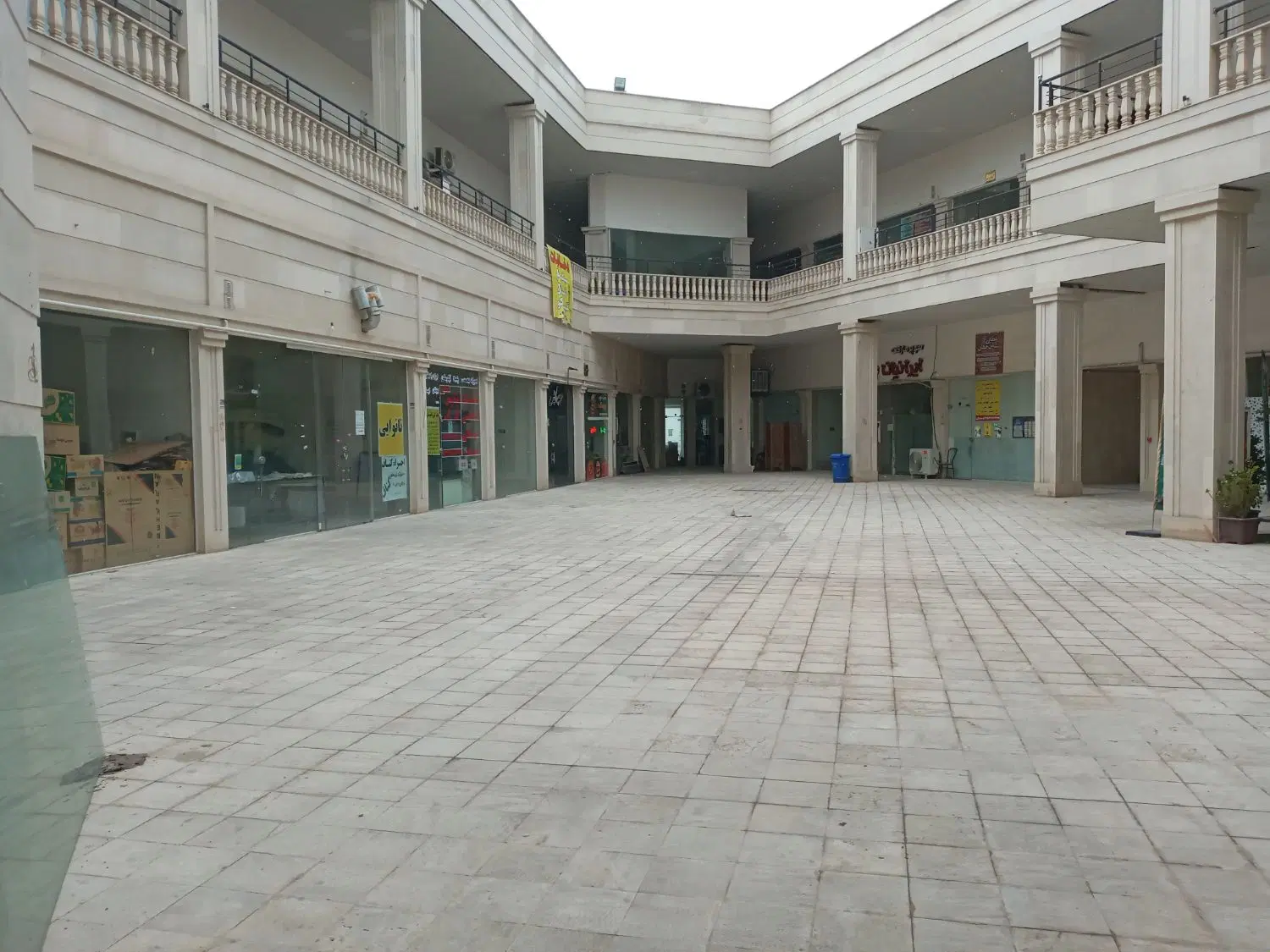 مغازه 40 متری