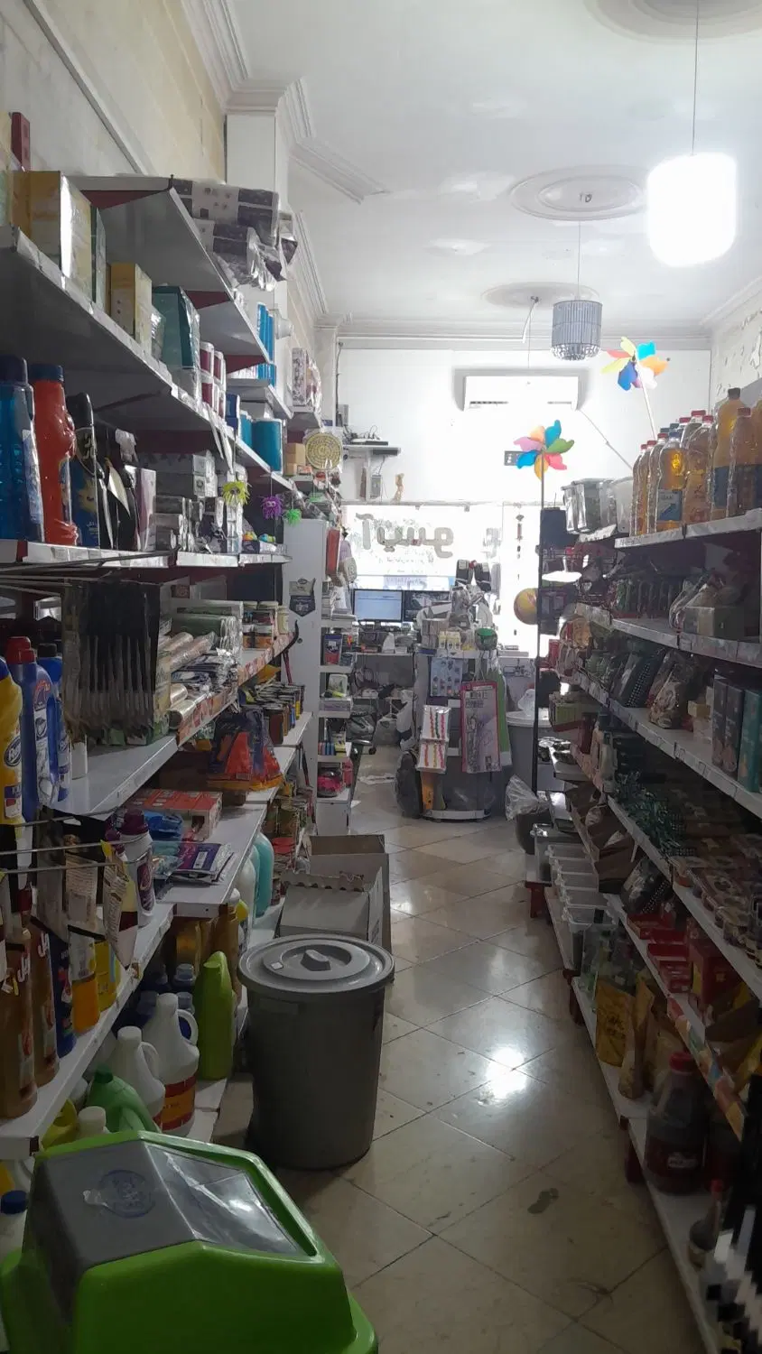 سوپرمارکت باسابقه بحر خیابان اصلی واگذاری می گردد