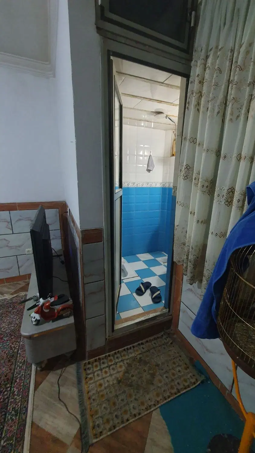 خونه 60 متری بلوار رز معاوضه با ماشین هم میشود