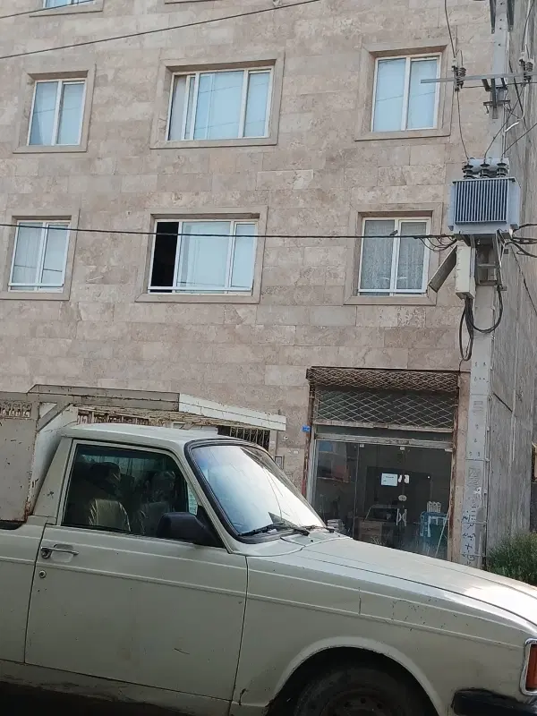 ساختمان به متراژ ۱۷۷متر توضیحات بیشتر فقط تماس